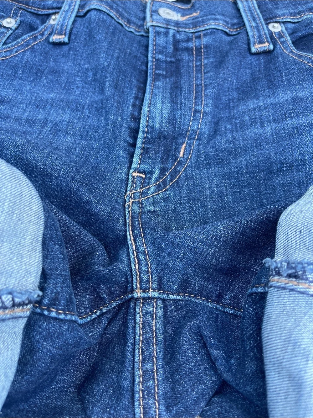 Levis levi’s mid